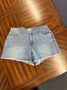 Eloquii Light Blue Frayed Hem Denim Shorts